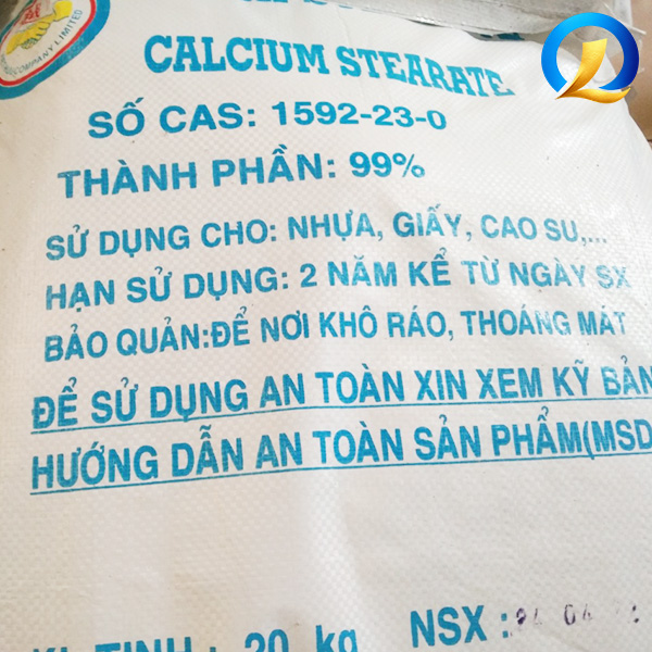 Calci stearat